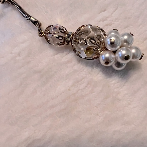 Vintage Aurora Borealis Crystal Pearl Keychain - Picture 3 of 6